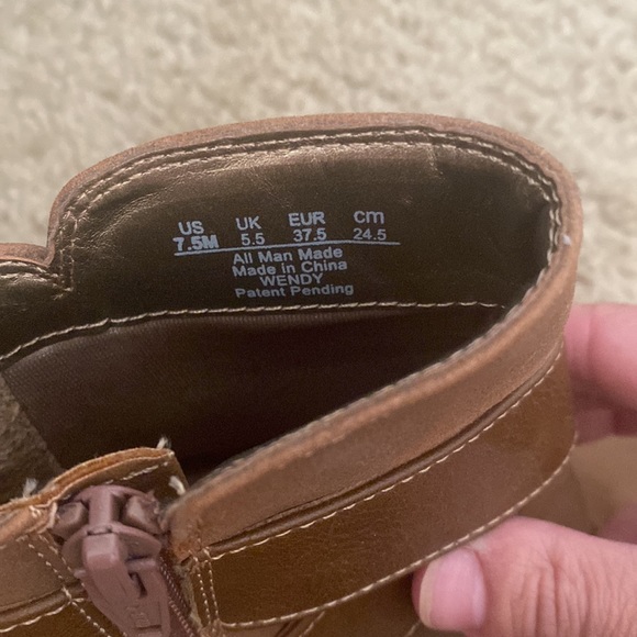 Tan booties - Picture 5 of 5